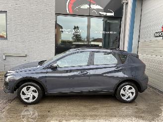 damaged passenger cars Hyundai Bayon HYUNDAI BAYON 1.0I AUTOMAAT 2025 2025/10