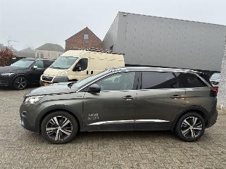 uszkodzony samochody osobowe Peugeot 5008 PEUGEOT 5008 1.5D GT 2018 7 ZIT 2018/5
