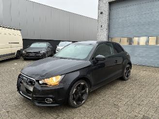 Voiture accidenté Audi A1 AUDI A1 1.6TDI DSG 2013 2013/2