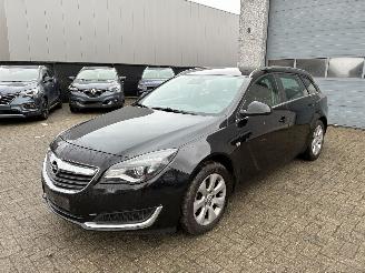 uszkodzony samochody osobowe Opel Insignia OPEL INSIGNIA 2.0D AUTOMAAT 2017 2017/4