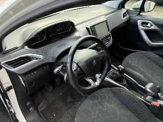 Peugeot 2008 PEUGEOT 2008 1.6D 2014 picture 13