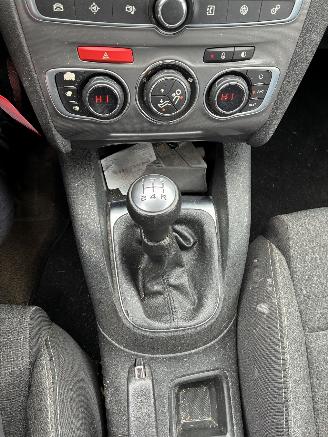 Citroën C4 CITROEN C4 1.2I 2015 picture 19