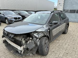Unfallwagen Citroën C4 cactus CITROEN C4 CACTUS 1.6D 2016 SLOOP 2016/10