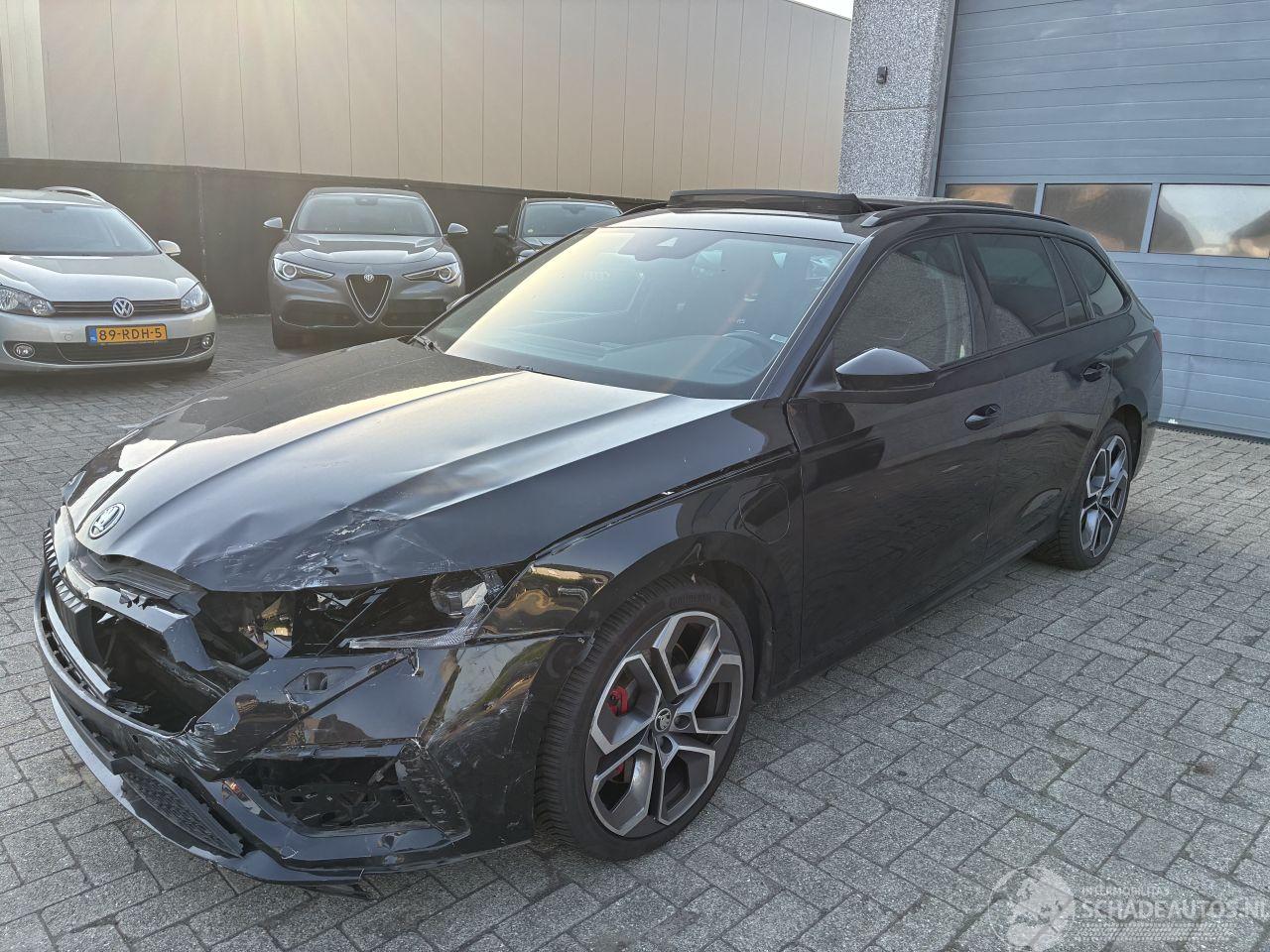 Skoda Octavia SKODA OCTAVIA RS HYBRIDE 2021