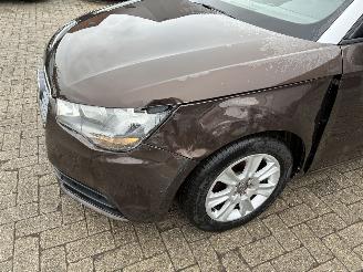 Audi A1 AUDI A1 1.6TDI 2011 picture 4