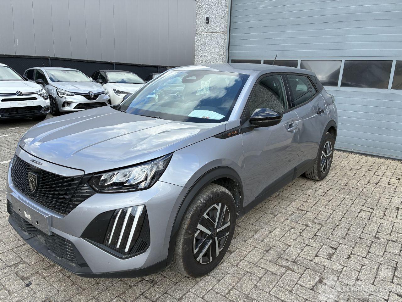 Peugeot 2008 PEUGEOT 2008 1.2I 2025