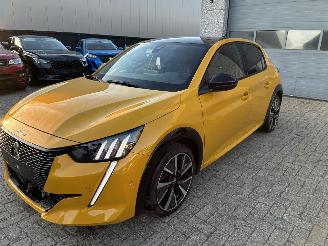 Unfallwagen Peugeot 208 PEUGEOT 208 GT 1.5D 2021 2021/12