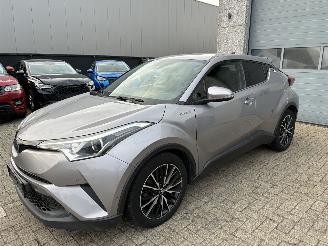 Unfallwagen Toyota CH-R TOYOTA CHR HYBRID 2017 2017/8