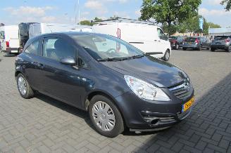 uszkodzony samochody osobowe Opel Corsa 1.2-16V Enjoy 2009/4