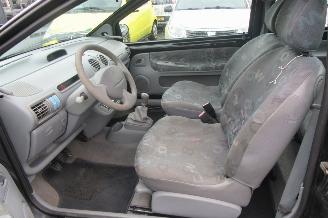 Renault Twingo 1.2 Authentique picture 11