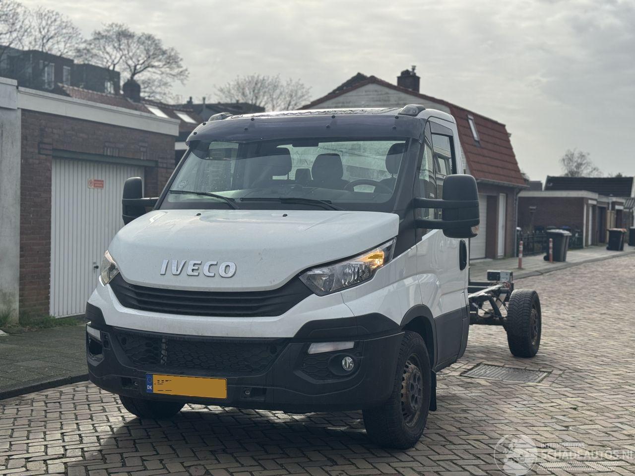 Iveco Daily iveco daily 2.3 oprijwagen AUTOMAAT