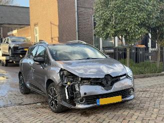 Renault Clio Estate 0.9 TCe Night&Day picture 3