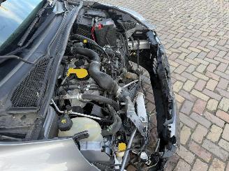 Renault Clio Estate 0.9 TCe Night&Day picture 4