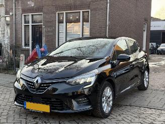 škoda osobní automobily Renault Clio 1.6 E-Tech Hybrid 140 Intens AUTOMAAT 2021/1