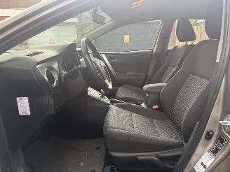 Toyota Auris 1.8 Hybrid Aspiration picture 17