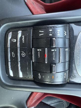 Porsche Cayenne 3.0 DIESEL picture 23