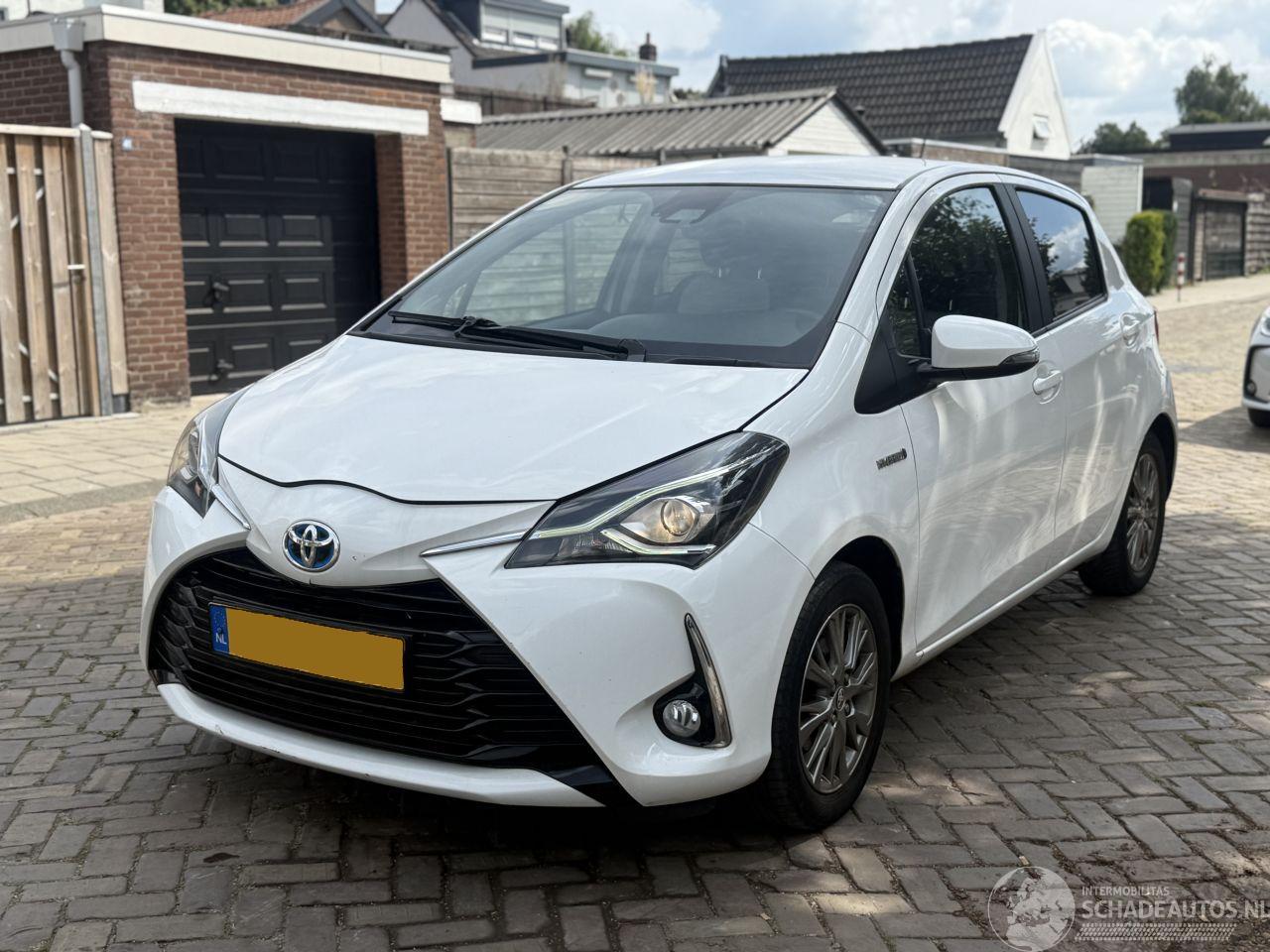 Toyota Yaris 1.5 Hybrid Dynamic AUTOMAAT NAP