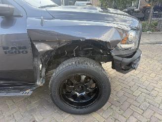 Dodge Ram 5.7 V8 4x4 Crew Cab REBEL picture 5