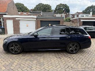 Mercedes E-klasse E200d AMG PANO picture 17