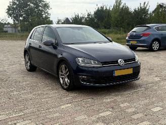 Volkswagen Golf 2.0 TDI HiGHLINE AUTOMAAT picture 3