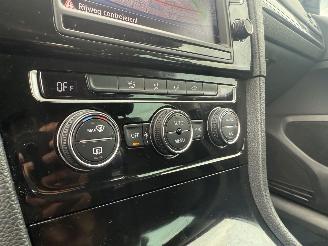 Volkswagen Golf 2.0 TDI HiGHLINE AUTOMAAT picture 22