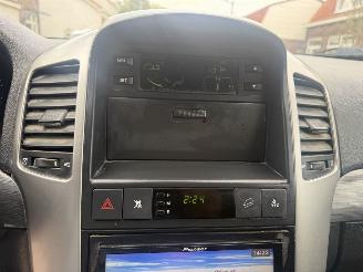 Chevrolet Captiva 2.0 VCDI Executive grijs kenteken picture 24