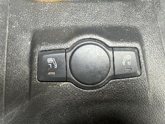 Chevrolet Captiva 2.0 VCDI Executive grijs kenteken picture 21