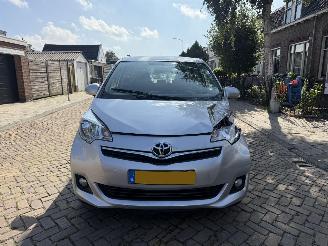 Toyota Verso S 1.3 VVT-i Aspiration AUTOMAAT NAP ! picture 2