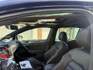 Volkswagen Golf 2.0 TSI GTI Performance picture 23