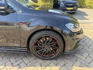 Volkswagen Golf 2.0 TSI GTI Performance picture 4