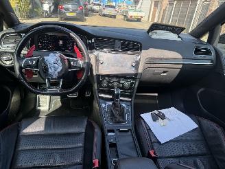 Volkswagen Golf 2.0 TSI GTI Performance picture 25