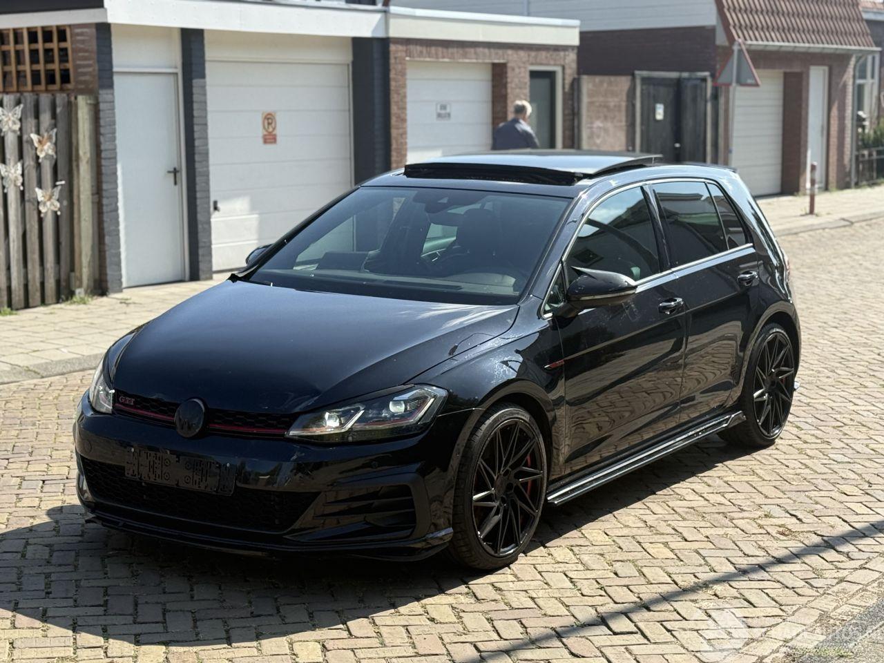 Volkswagen Golf 2.0 TSI GTI Performance