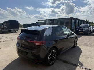Volkswagen ID.3 First Plus 58 kWh picture 11