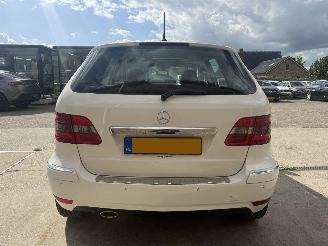 Mercedes B-klasse B200 / AUTOMAAT / NAP!!! picture 8
