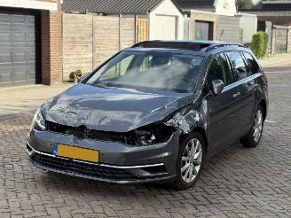 škoda osobní automobily Volkswagen Golf 1.5 TSI Pano AUTOMAAT 2017/1