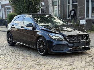 Mercedes A-klasse A220d AMG PANO AUTOMAAT picture 4