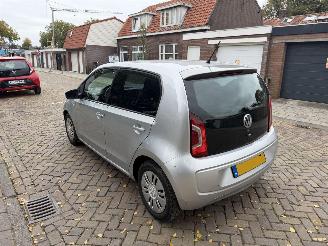 Volkswagen Up! 1.0 move up bluemotion picture 9