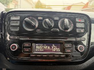 Volkswagen Up! 1.0 move up bluemotion picture 13