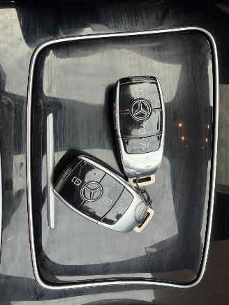 Mercedes E-klasse E200d / AMG / PANO picture 30