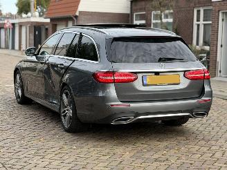 Mercedes E-klasse E200d / AMG / PANO picture 16