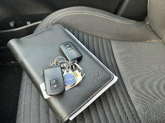 Toyota Yaris 1.5 Hybrid Dynamic Bi-Tone picture 21