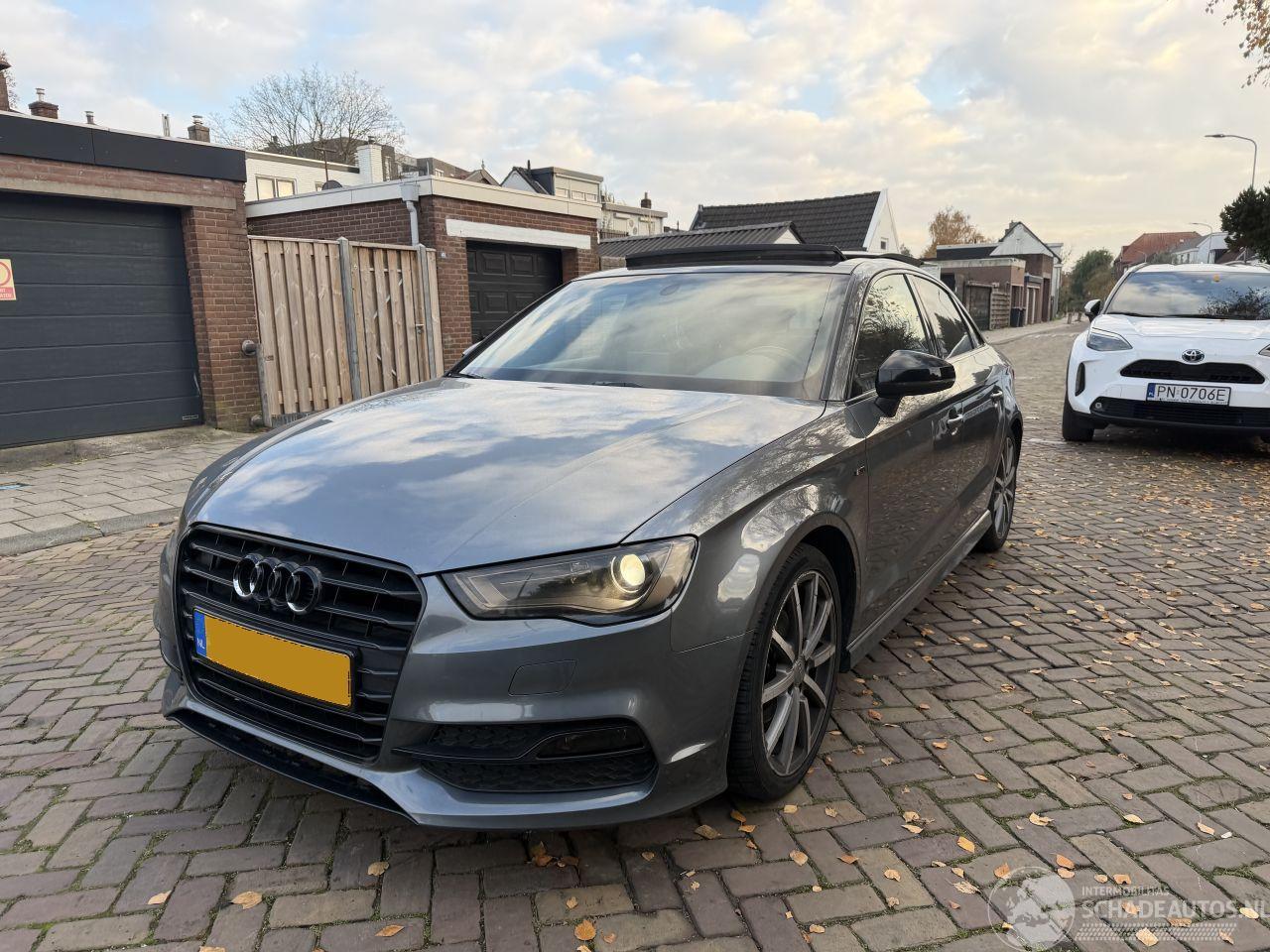 Audi A3 1.4 TFSI PANO S Line LIMOUSINE