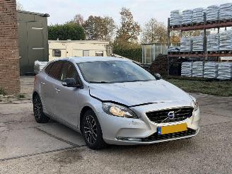 Volvo V-40 1.6 T4 AUTOMAAT picture 5