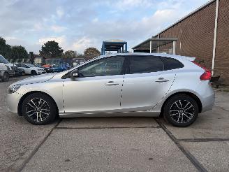 Volvo V-40 1.6 T4 AUTOMAAT picture 11