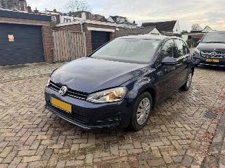 Schadeauto Volkswagen Golf 1.6 TDI AUTOMAAT NAP!!! 2013/1