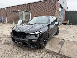 Schadeauto BMW X5 45e M PAKKET 210 KW X DRIVE! 2020/1