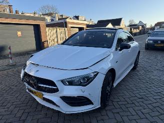 damaged passenger cars Mercedes Cla-klasse 250e  AMG PANO AUTOMAAT SFEER 2020/1