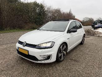 Damaged car Volkswagen Golf 1.4 TSI GTE PANO AUTOMAAT 2015/1