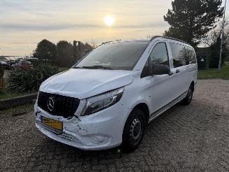 Schadeauto Mercedes Vito 116cdi lang 5 PERS AUTOMAAT EURO 6 2018/1