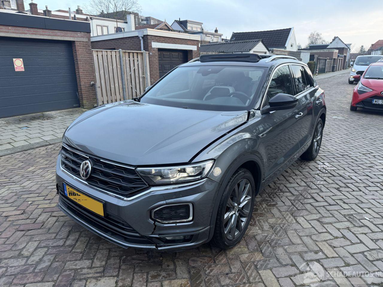 Volkswagen T-Roc 1.5 R LINE DSG DAK